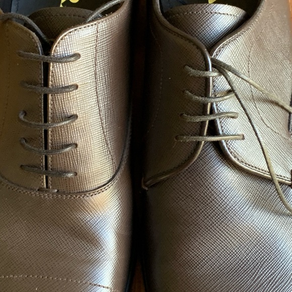 Men’s Prada shoes size 8 MISMATCHED - Picture 6 of 9